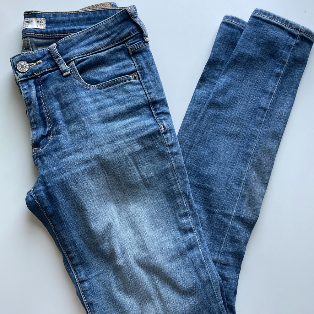 Skinny jeans